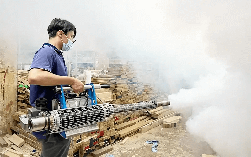 เครื่องพ่นหมอกควัน